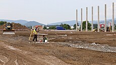 Výstavba nové haly v prmyslové zón v Kláterci nad Ohí. (erven 2023)