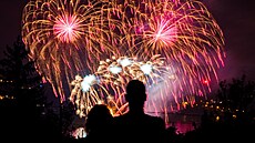 Největším lákadlem festivalu Ignis Brunensis je každoročně soutěž světových... Největším lákadlem festivalu Ignis Brunensis je každoročně soutěž světových...