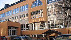 Budova gymnázia v Havlíkov Brod.