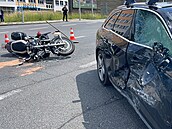 V ulici Vídeská v jiní ásti Prahy v poledne havarovalo osobní auto a...