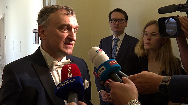 Nepravomocně odsouzený exmanažer Mostecké uhelné Antonio Koláček u Městského soudu v Praze (12. června 2023)