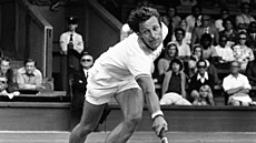 ROK 1973. Jan Kode ve tvrtfinále Wimbledonu.