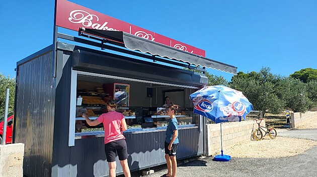 Chléb můžete koupit například za 1,4 euro. Chléb můžete koupit například za 1,4 euro.