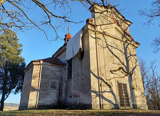Barokní kostel Promnní Pán u kvoetic na Strakonicku byl jedním z tch, je...