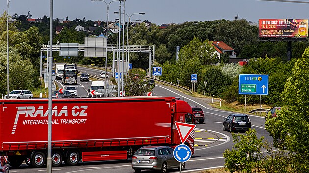 Kruhový objezd na ulici Pražská v Olomouci.