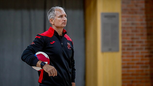 Trenér eskobudjovických volejbalist Andrzej Kowal.
