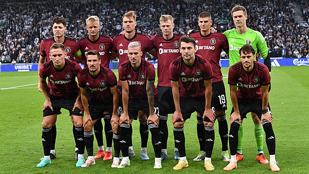 Jedenáctka sparťanských fotbalistů, kteří nastoupili do úvodního utkání třetího předkola Ligy mistrů v Kodani.