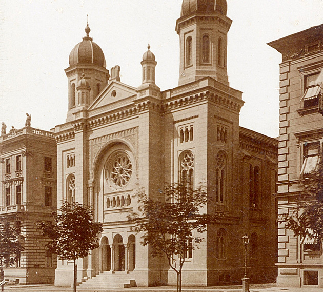 Dobová podoba synagogy v Mariánských Lázních.