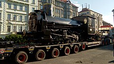 Do Národního technického muzea přivezli lokomotivu z roku 1873. Druhou... Do Národního technického muzea přivezli lokomotivu z roku 1873. Druhou...