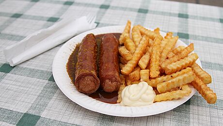 Oblíbená nmecká pochoutka- kari wurst (Ilustraní snímek)