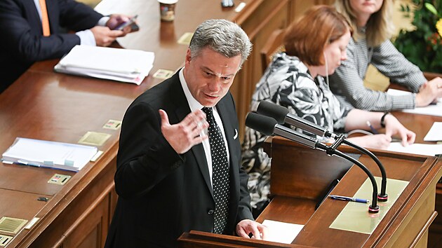 Jednání Poslanecké snmovny. Na snímku ministr spravedlnosti Pavel Blaek. (29....