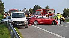 Dálnici D2 u Hustopeí na Beclavsku ve smru na Brno uzavela tragická nehoda...