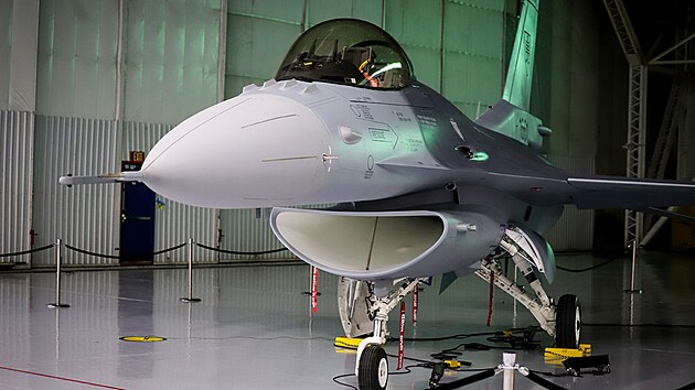 Prvn vyroben kus sthaky F-16 Block 70 pro Slovensko.