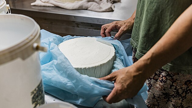 Cílem Petry a Stanislava Kutáčkových z Hospodářství u kozy a petržele na Vyškovsku je nabízet kvalitní a zdravé potraviny, hlavně sýry a mléko.