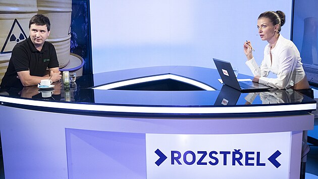 Dnešním hostem pořadu Rozstřel je Lukáš Vondrovic, ředitel Správy úložišť radioaktivních odpadů.