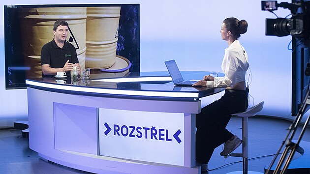 Dnešním hostem pořadu Rozstřel je Lukáš Vondrovic, ředitel Správy úložišť radioaktivních odpadů.