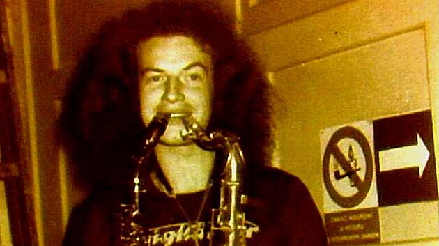 Mikol Chadima v roce 1977, kdy hrl se skupinou Extempore.