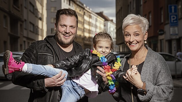 Tom Savka, jeho manelka Zuzana a dcera Anna Viktorie (2023)