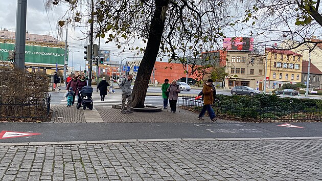 Cyklista srazil na kole v sadech Ptatictnk v Plzni seniorku a vn ji zranil. Nehodu projednval soud. (16. listopadu 2023)