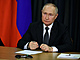 Rusk prezident Vladimir Putin vystoupil prostednictvm videokonference na...