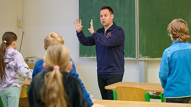 Celodenní výstražná stávka základních, středních i mateřských škol v České republice. Na snímku ZŠ ve Zlíně. (27. listopadu 2023)