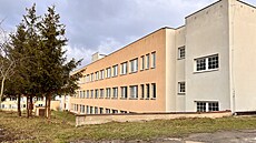 Budova, v ní v Lounech sídlí dtská psychiatrická nemocnice.