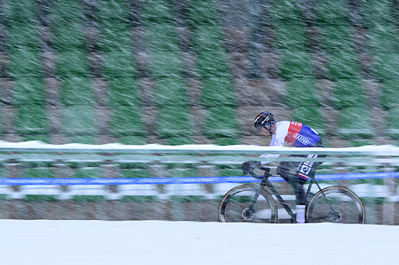 Michael Boro na trati závodu domácího cyklokrosového poháru v Hlinsku