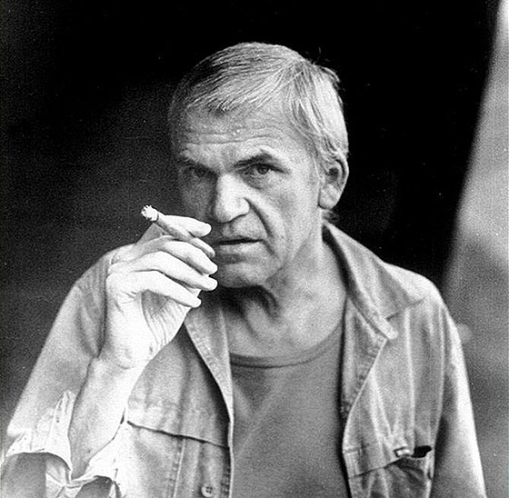 Milan Kundera na archivním snímku