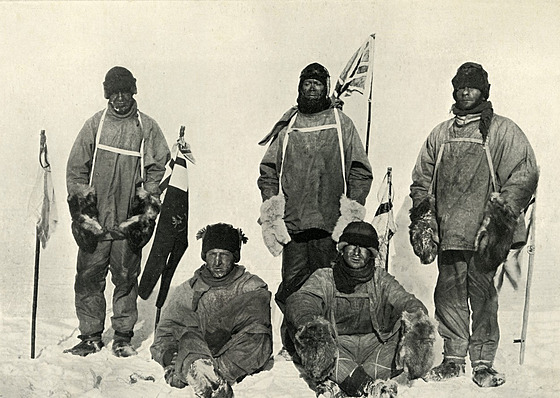 lenové expedice Terra Nova, kteí v roce 1912 dobyli jiní pól. Nebyli ale...