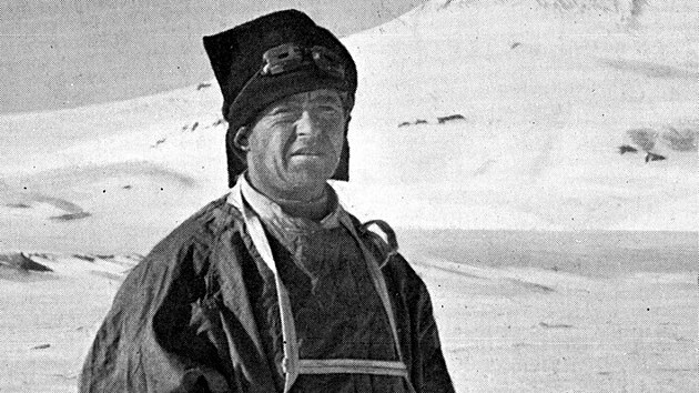 Fotografie kapitna Roberta Falcona Scotta (1868-1912), dstojnka britskho krlovskho nmonictva a przkumnka antarktickch oblast. Datovno do 20. stolet.