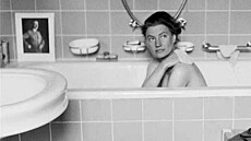 Americká fotografka Lee Millerová v mnichovském byt Adolfa Hitlera