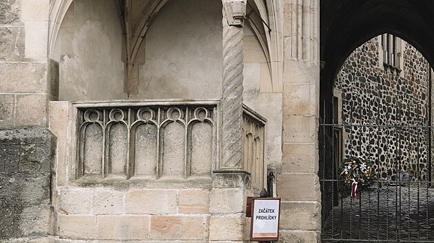Prastarý hrad Kokořín byl v pohádce Princezna ze zlatou hvězdou sídlem prince Radovana.