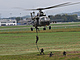 Vsadek z vrtulnku Mi-17 esk armdy
