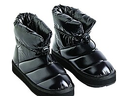 Lesklé, cena 699 Kč