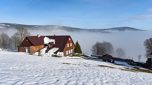 Pohled ze Strážného na Černou a Liščí horu