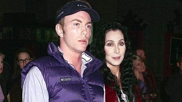 Cher a jej syn Elijah v roce 2001