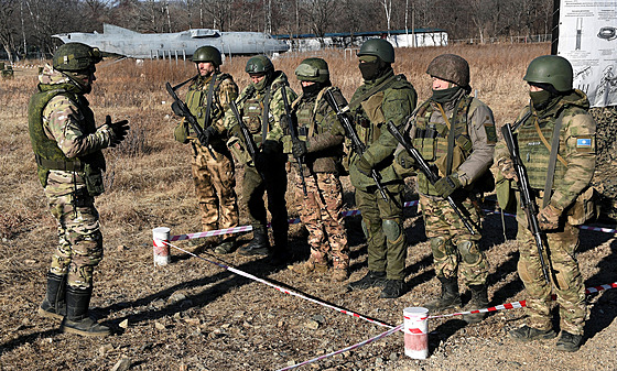 Rutí vojáci se úastní bojového výcviku v Primorském kraji. (16. ledna 2024)