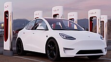 Tesla Model Y. Jediné elektrické auto, které se podobn jako filmový...