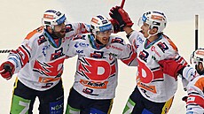 Hokejisté Pardubic otoili duel v Karlových Varech z 0:3 na 4:3.