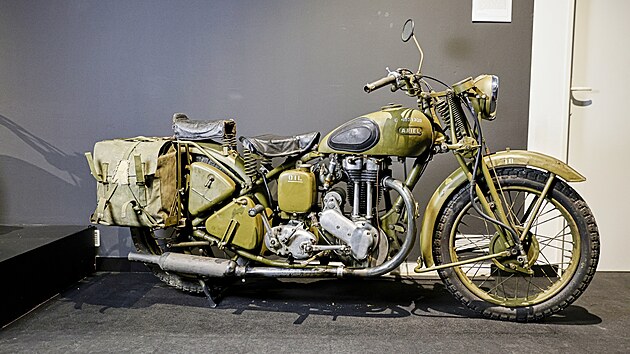 Technick muzeum v Brn pipravilo novou vstavu motocykl s nzvem Ariel v eskch zemch. Na jednom mst se pedvede 44 historickch stroj od tohoto vrobce.