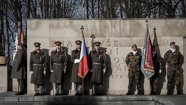 Orlová odhalila obnovený památník českým obětem Sedmidenní války se sousoším a slezskou orlicí. (26. ledna 2024)