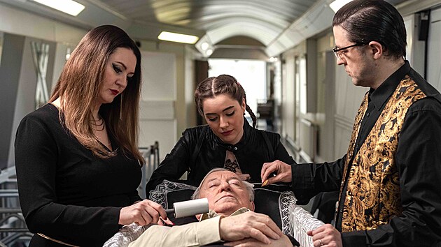 Ze seriálu Krematorium