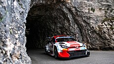 Sébastien Ogier s Toyotou na trati Rallye Monte Carlo v roce 2023.