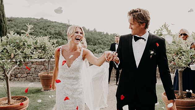Ada Hegerbergov se v lt 2019 provdala za Thomase Rogneho, fotbalistu vdskho Helsingborgu