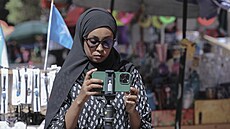 Novináky zcela enského somálského mediálního projektu Bilan zpovídají...