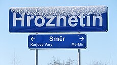 Rekonstruovaná nádražní budova v Hroznětíně se třemi novými byty.