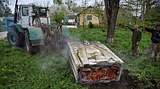 Ve Lvovské oblasti na Ukrajin odstranili vechny památníky z dob Sovtského...