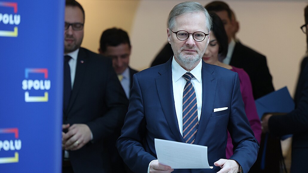 Premiér Petr Fiala ped podpisem spolupráce stran koalice SPOLU ve stedoeském...