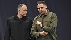 Blízký spolupracovník ukrajinského prezidenta Andrij Jermak (vpravo) a jeho mu...