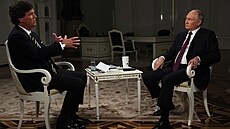 Ruský diktátor Vladimir Putin v rozhovoru s americkým moderátorem Tuckerem...